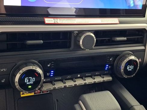 New 2026 Toyota 4Runner Limited image 18