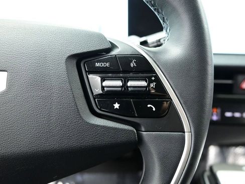 Used 2024 Kia EV6 Light RWD image 14