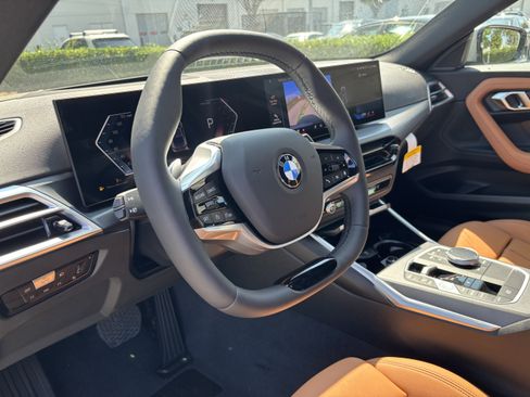 Used 2025 BMW 230i Coupe w/ Premium Package image 16