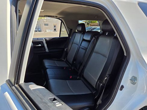 Used 2016 Toyota 4Runner SR5 Premium AWD/4WD image 50