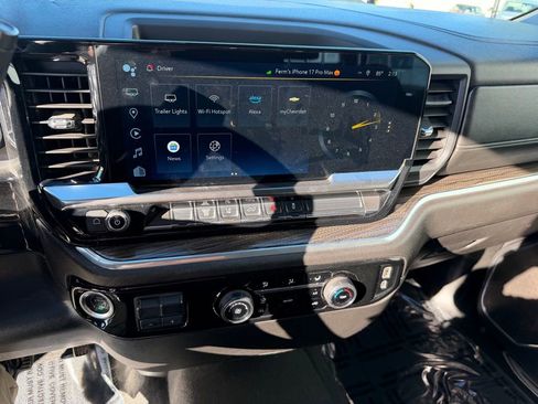 Used 2024 Chevrolet Silverado 2500 LT image 25