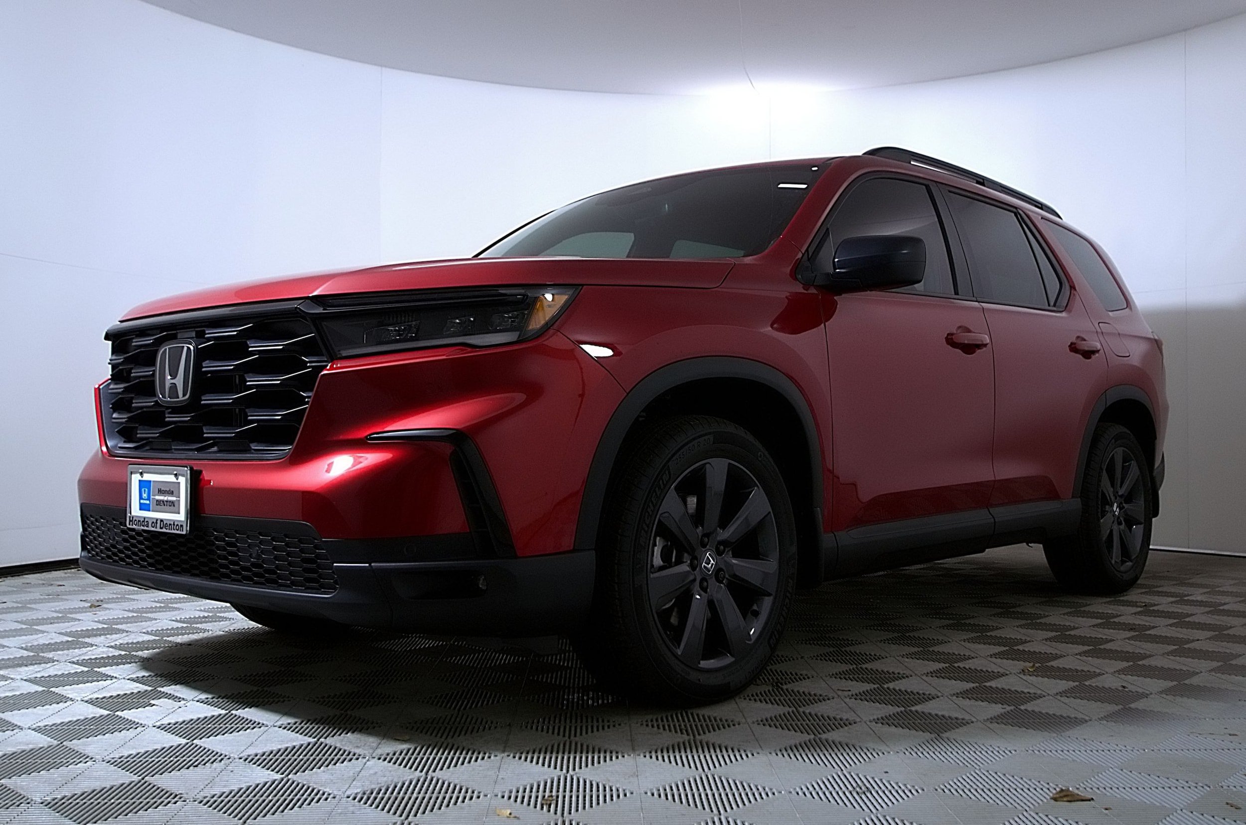 New 2026 Honda Pilot Sport image 2
