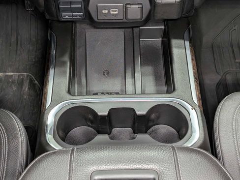 Certified 2021 GMC Sierra 2500 Denali w/ Denali Ultimate Package AWD/4WD image 22