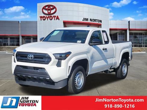Used 2024 Toyota Tacoma SR RWD image 3