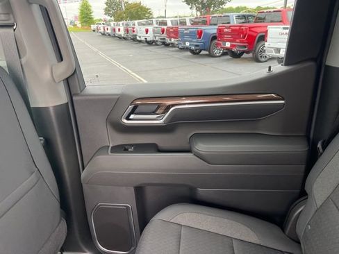 New 2026 Chevrolet Silverado 1500 RST AWD/4WD image 13