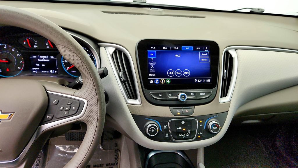 Used 2022 Chevrolet Malibu LS w/ Driver Confidence Package FWD image 17