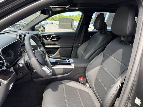 Used 2026 Mercedes-Benz GLC 300 4MATIC image 10
