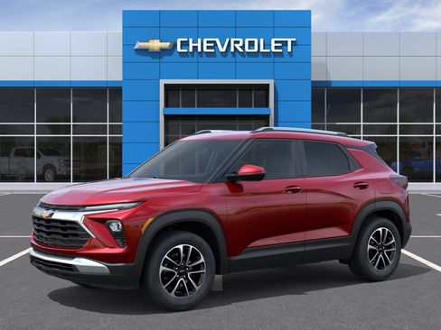 New 2026 Chevrolet TrailBlazer LT FWD image 2