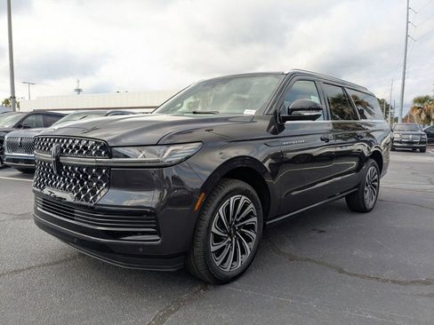 New 2025 Lincoln Navigator L Black Label image 8