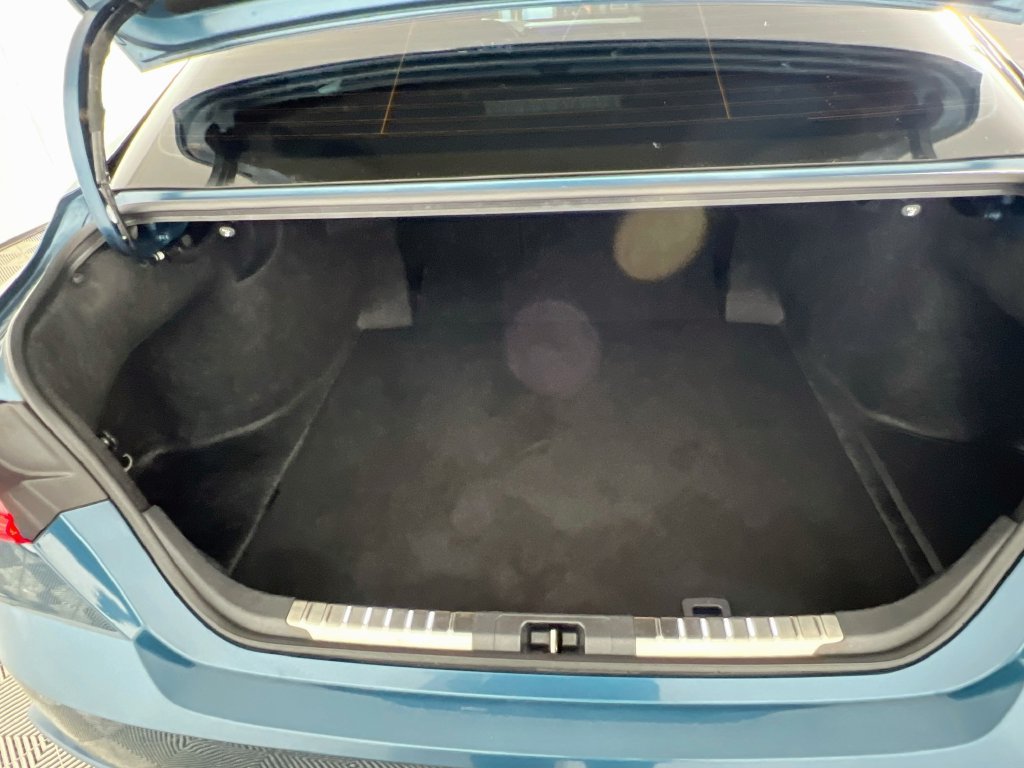 Used 2025 Toyota Camry XSE FWD image 31