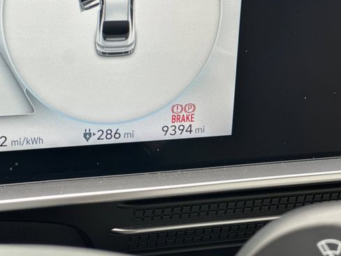 Used 2023 Hyundai Ioniq 6 SEL RWD image 30
