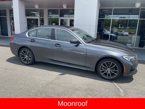 Used 2020 BMW 330i xDrive Sedan w/ Driving Assistance Package AWD/4WD image 6