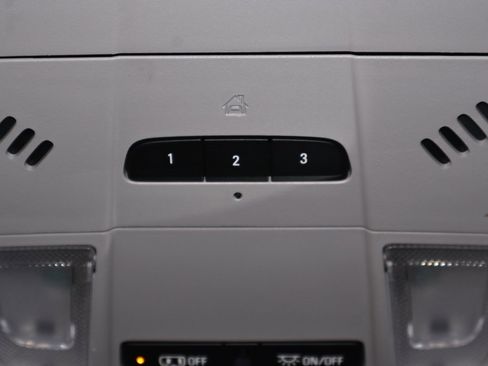 Used 2019 GMC Terrain SLT w/ Preferred Package image 35