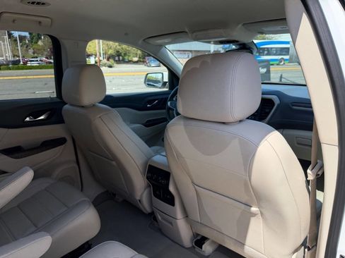 Used 2023 GMC Acadia Denali AWD/4WD image 27