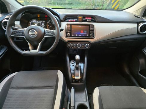 Used 2021 Nissan Versa SV image 17