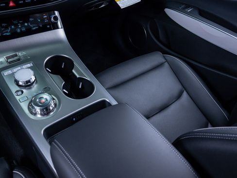 New 2026 Genesis GV70 2.5T Advanced image 28