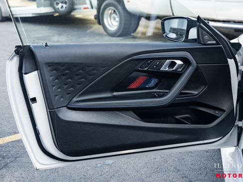 Used 2024 BMW M2 w/ Lighting Package image 17