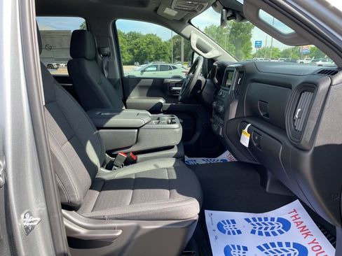 New 2026 Chevrolet Silverado 2500 Custom w/ Custom Value Package AWD/4WD image 27