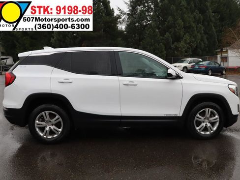 Used 2020 GMC Terrain SLE image 9