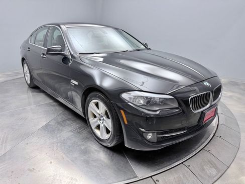 Used 2012 BMW 528i xDrive Sedan AWD/4WD image 3