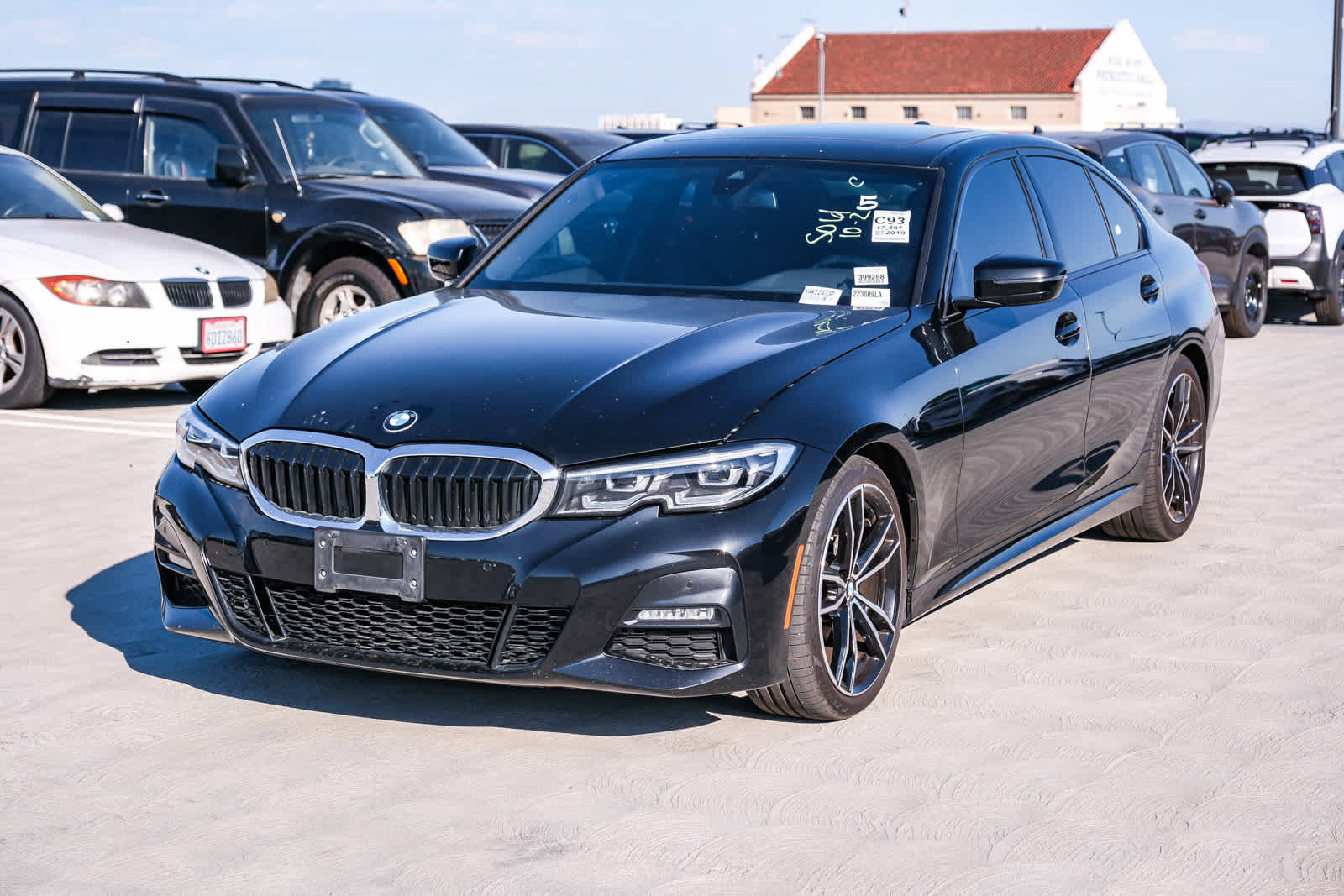 Used 2019 BMW 330i Sedan w/ M Sport Package RWD image 1