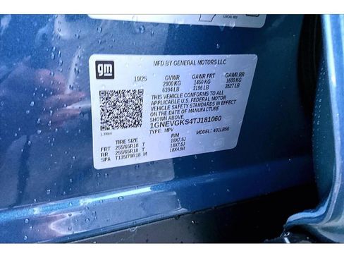 New 2026 Chevrolet Traverse LT image 8