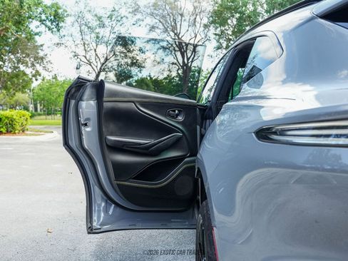 Used 2021 Aston Martin DBX image 29