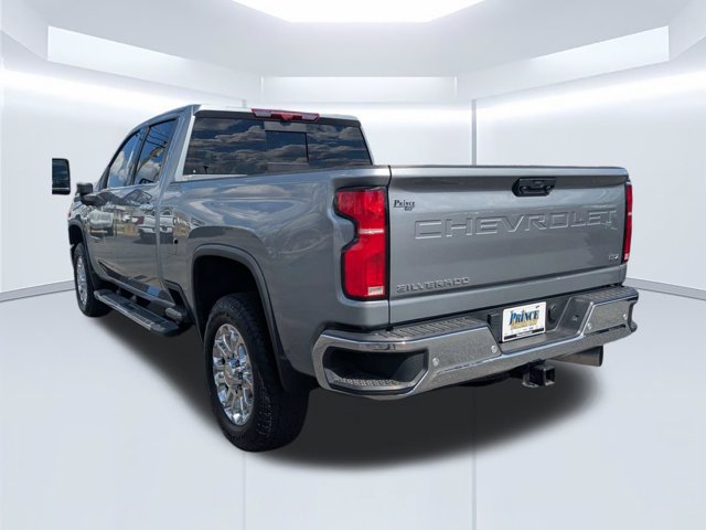 Used 2025 Chevrolet Silverado 2500 LTZ w/ LTZ Premium Package AWD/4WD image 5