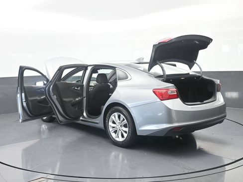 Used 2025 Chevrolet Malibu LT FWD image 70