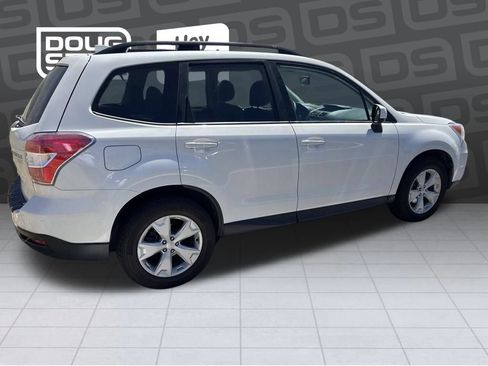 Used 2016 Subaru Forester 2.5i Premium AWD/4WD image 3