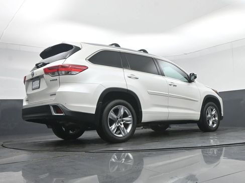 Used 2017 Toyota Highlander Limited w/ Protection Package #3 image 73