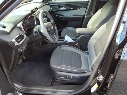 Used 2023 Chevrolet TrailBlazer LT w/ Convenience Package image 13