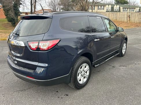 Used 2017 Chevrolet Traverse LS image 3