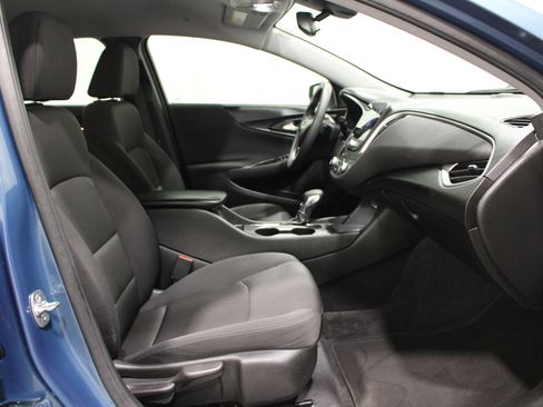 Used 2025 Chevrolet Malibu LS image 26