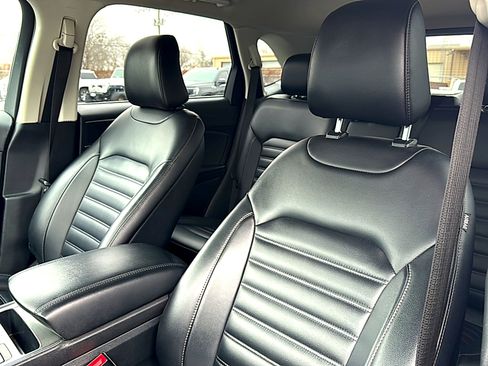 Used 2022 Ford Edge SEL image 14