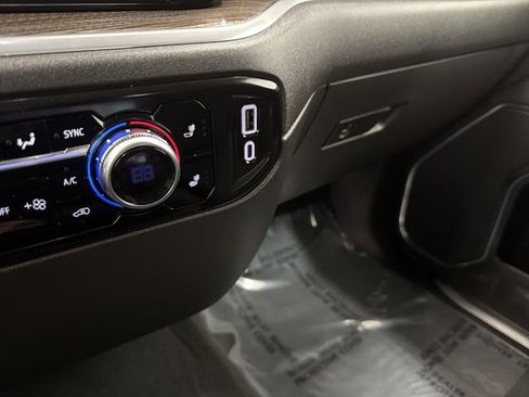 New 2026 GMC Sierra 1500 Elevation image 26