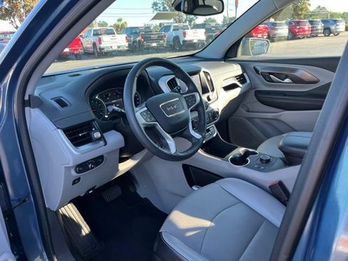 Used 2024 GMC Terrain SLT AWD/4WD image 6