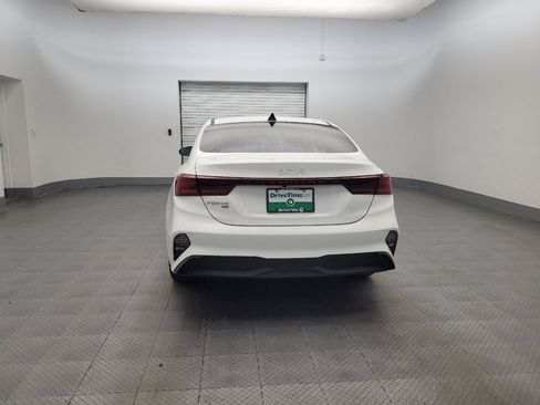 Used 2024 Kia Forte LX FWD image 6