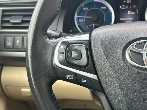 Used 2016 Toyota Camry XLE w/ Moonroof Package FWD image 26