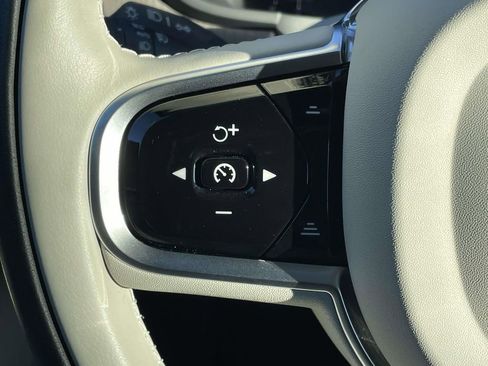 Used 2024 Volvo S90 B6 Ultimate w/ Protection Package Premier image 10