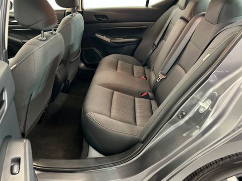 Used 2025 Nissan Altima 2.5 SV w/ SV Premium Package FWD image 22