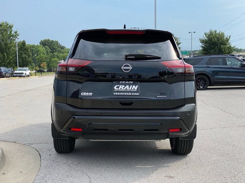 Used 2023 Nissan Rogue SV w/ SV Premium B Package FWD image 6