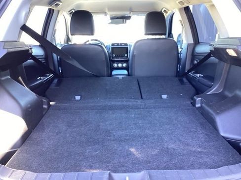 Used 2024 Mitsubishi Outlander Sport SE image 10