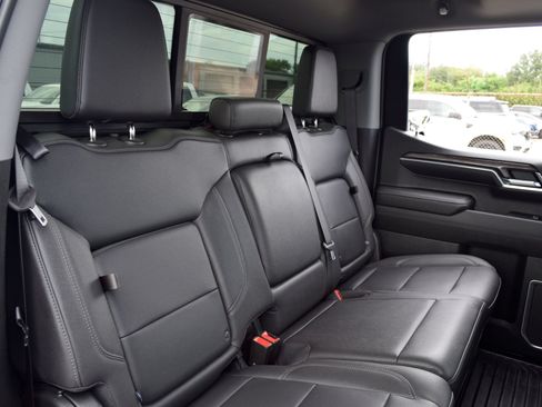 Used 2022 Chevrolet Silverado 1500 LTZ w/ LTZ Premium Package AWD/4WD image 22