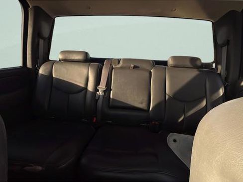 Used 2005 GMC Sierra 1500 SLT w/ Light Duty Power Package image 19