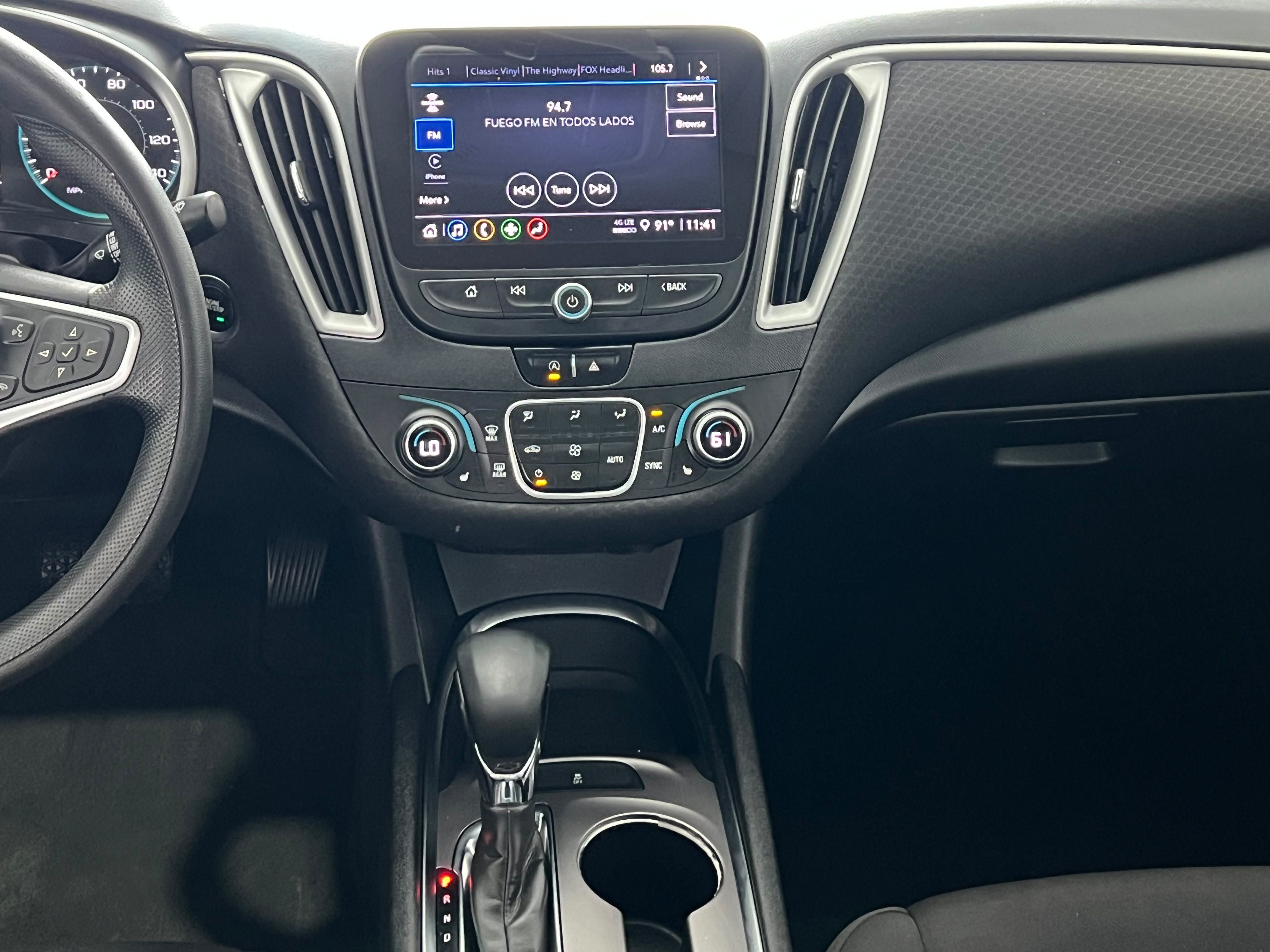 Used 2022 Chevrolet Malibu LT FWD image 21