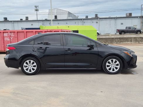 Used 2024 Toyota Corolla LE FWD image 7