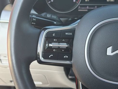 Used 2023 Kia Sorento S FWD image 26