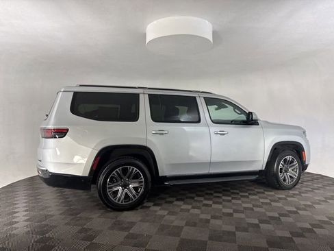 Used 2022 Jeep Wagoneer Series III w/ Convenience Group I image 8