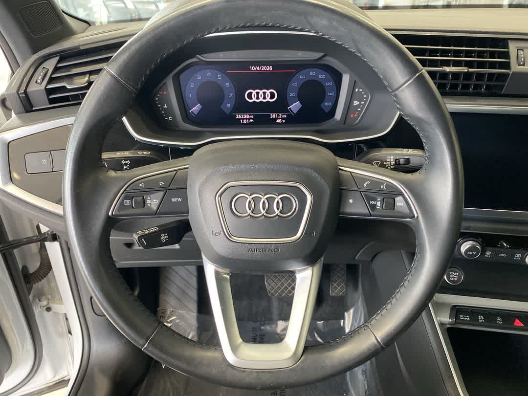 Used 2020 Audi Q3 2.0T Premium w/ Convenience Package AWD/4WD image 17